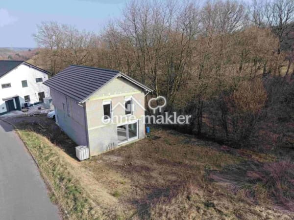 Immobilie in Flammersfeld - Einfamilienhaus freistehend in Flammersfeld - Bild 0