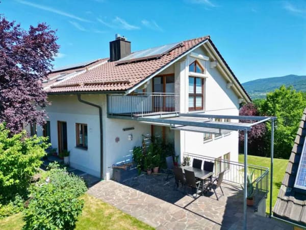 Immobilie in Deggendorf - Ihr neues Familienglück mit atemberaubenden Fernblick in Bestlage - Bild 0