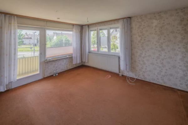 Immobilie in Dunningen - Sonniges Wohnen am Ortsrand von Dunningen für 1-2 Generationen - Bild 1