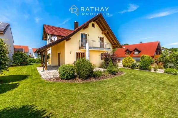 Immobilie in Hagelstadt - Ein starkes Gesamtpaket: Einfamilienhaus mit Weitblick, Garten und effizienter Wärmeversorgung - Bild 1