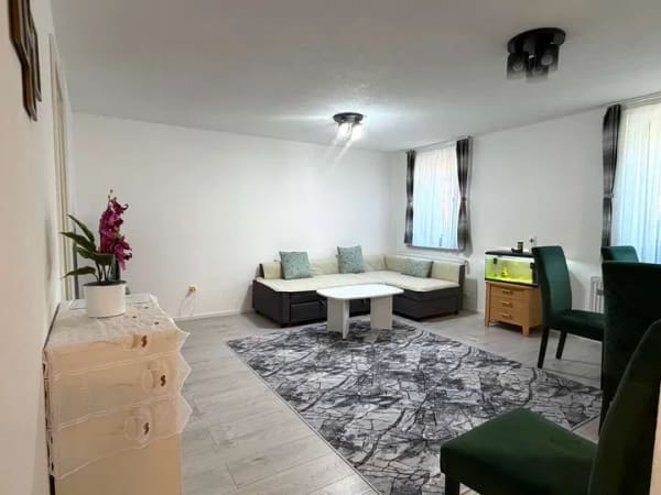 Immobilie in Besigheim - Saniertes 3-Familienhaus im historischen Ortskern von Besigheim - hohes Mietpotential - Bild 2