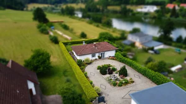 Immobilie in Oberaurach - Bungalow mit großzügigem Grundstück und traumhaftem Blick - Bild 2