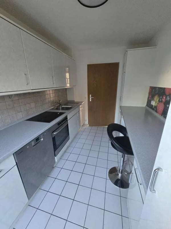 Immobilie in Gechingen - Helle 3-Zimmer-Wohnung mit Terrasse, Loggia und Schwedenofen in Gechingen - Bild 3