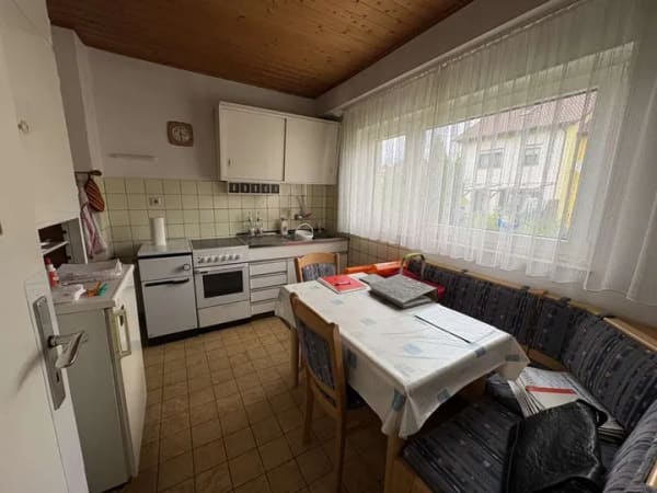 Immobilie in Crailsheim - Sehr gepflegtes, renovierungsbedürftiges Reihenhaus mit Garage | sofort verfügbar - Bild 3