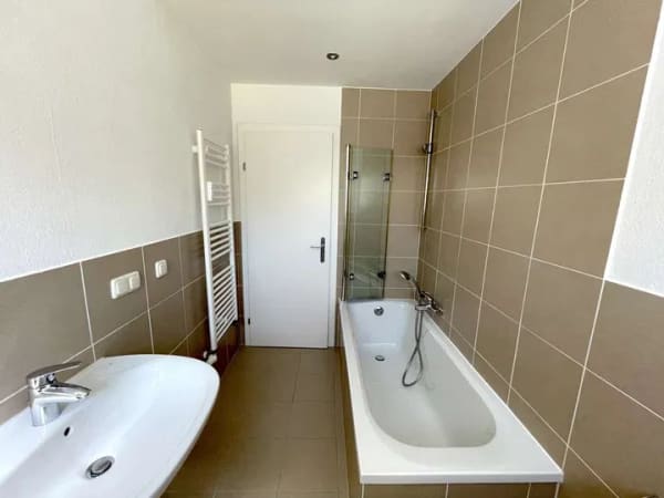 Immobilie in Schongau - Leerstehende 3-Zi-Whg. mit Balkon und Stpl. | ideal für Eigennutzer und Kapitalanleger - Bild 3