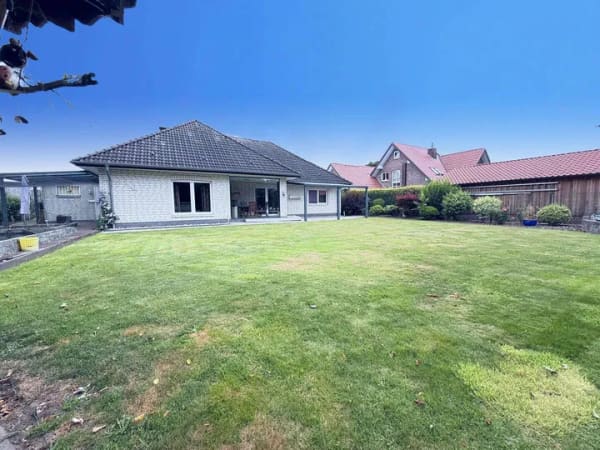 Immobilie in Kluse - Käufer Provisionsfrei! Top Wohnqualität in ruhiger Lage - Winkelwalmdachbungalow mit Charme - Bild 4