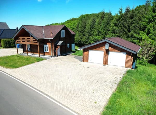 Immobilie in Utscheid - Idyllisches Holzhaus, klein, aber fein, in Utscheid - Bild 0