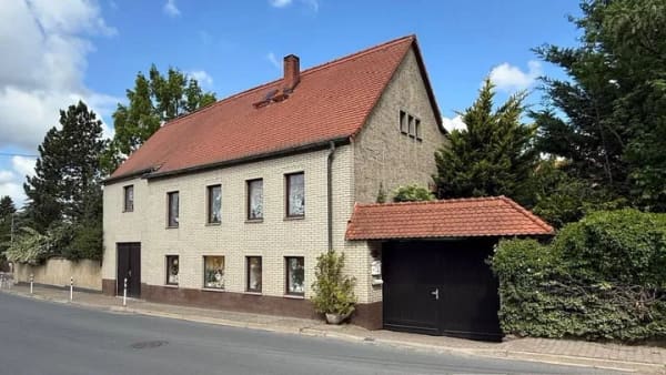 Immobilie in Petersberg - Viel Platz für die Großfamilie - Bild 0