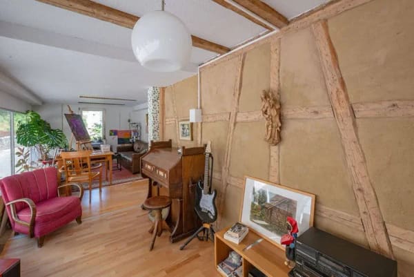 Immobilie in Lauterbach - Gewachsenes Haus am Bach mit Atelier und Originalsubstanz - Bild 1
