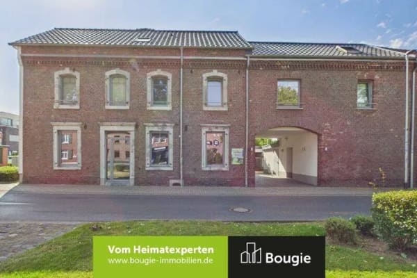 Immobilie in Gangelt - Voll vermietete Kapitalanlage mit drei Wohnungen, Praxis und Werbeeinnahmen - Bild 0