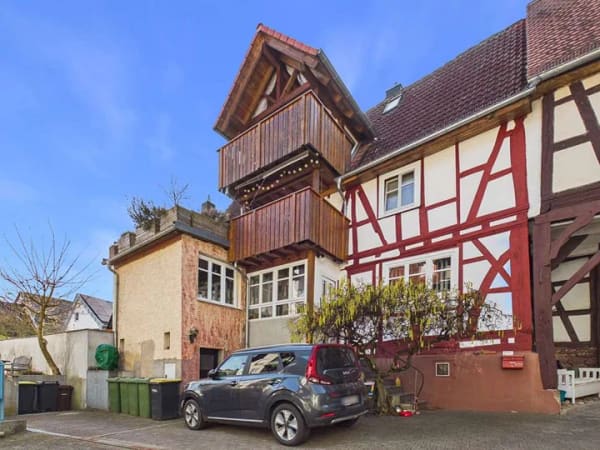 Immobilie in Nidderau - 400 Jahre Geschichte, moderner Luxus: Fachwerkhaus mit Sauna & Einliegerwohnung im Herzen Windeckens - Bild 0