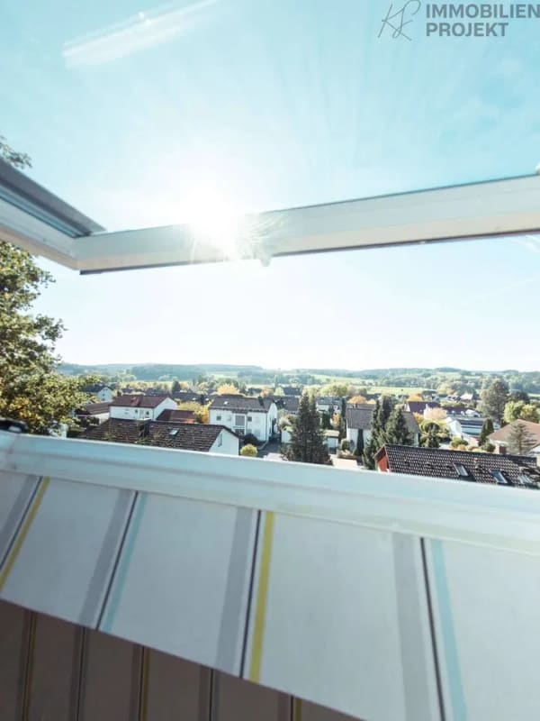 Immobilie in Bindlach - Gemütliche 4-Zimmer-Wohnung mit Balkon, Garten und Weitblick in Bindlach-Ramsenthal auf 150m² Fläche - Bild 2