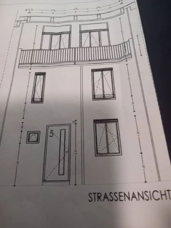Immobilie in Hilpoltstein - Niedrigenergiehaus: Gepfl. RMH mit Pultdach, Wfl. 128,45 m, 5 Zimmer, 3 Etagen, mit Dachterrasse, nahe des Rothsee, mit guter Infrastruktur. - Bild 2
