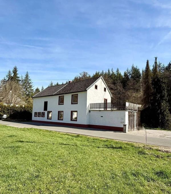 Immobilie in Karlshausen - Gestalten Sie Ihr Traumhaus – idyllische Lage am Fluss - Bild 1