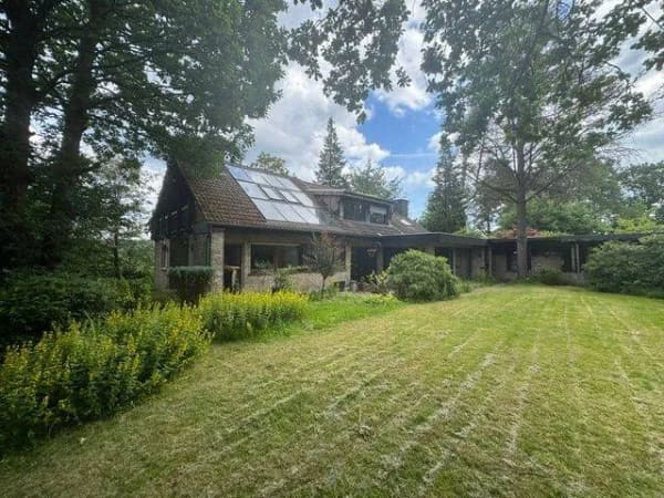 Immobilie in Lüdenscheid -  Freistehendes Ein- bzw. Zweifamilienhaus auf großzügigen und idyllischen Grundstück in begehrter und kinderfreundlicher Lage der Stadt Lüdenscheid - Bild 2