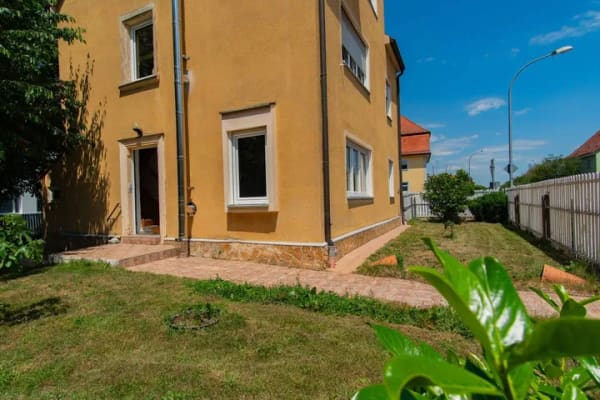 Immobilie in Weißenburg i. Bay. - Flexibel wohnen oder clever investieren - Dreifamilienhaus mit zwei sofort verfügbaren Wohnungen - Bild 2