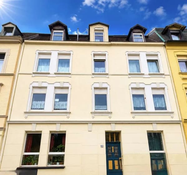 Immobilie in Wuppertal - Sanierungsobjekt mit Potenzial - Bild 0