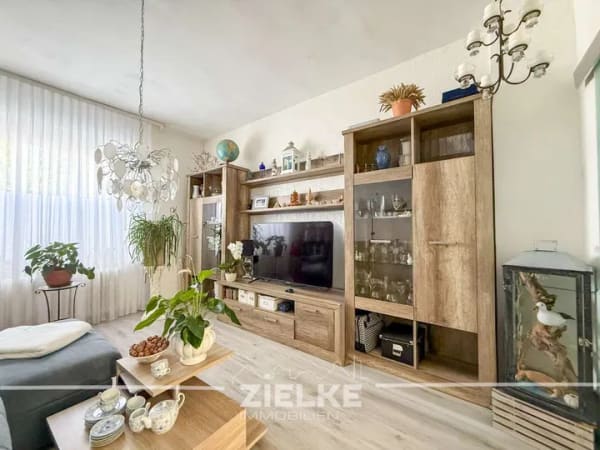 Immobilie in Erkrath - Drei-Familienhaus mit Balkon, Sonnenterrasse & Garten - Bild 4