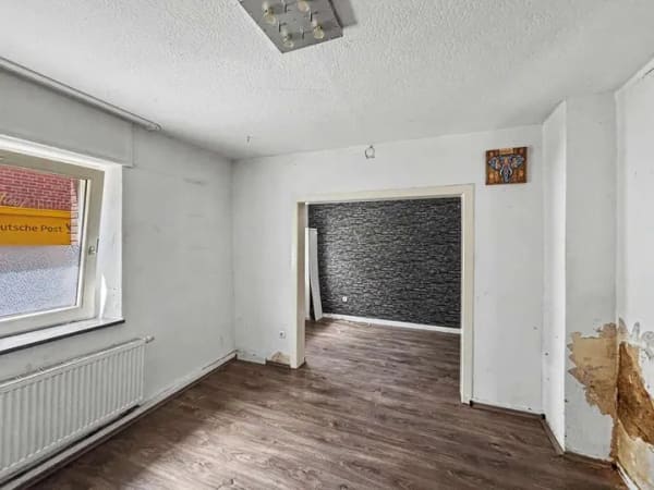 Immobilie in Erkelenz - Handwerkerprojekt mit großem Grundstück und Einliegerwohnung in Erkelenz - Bild 3