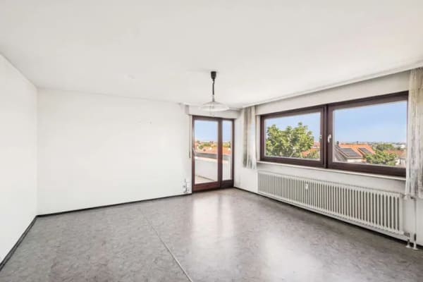 Immobilie in Kernen im Remstal - Traumhafte Fernsicht, zwei Balkone und Aufzug - 2-Zimmer Wohnung in Kernen im Remstal - Bild 2