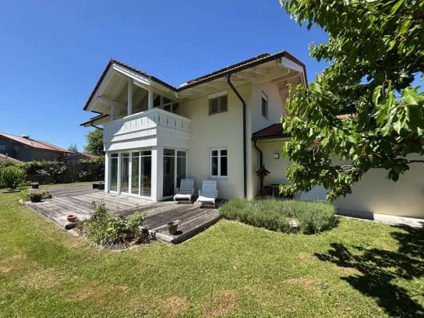 Immobilie in Übersee - Einfamilienhaus in Traumlage am Westerbuchberg bei Übersee - Bild 1