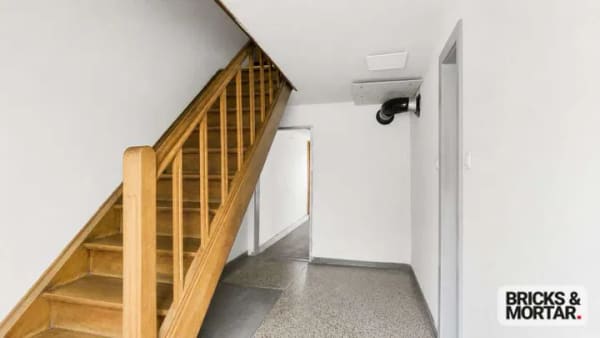 Immobilie in Ursberg - Bauernhaus für Handwerker mit Scheune, Garten und Garage - Bild 2