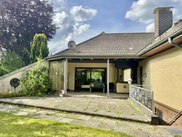 Immobilie in Schalkholz - Gepflegter Bungalow mit Terrasse, Garten und Garage in Schalkholz zu verkaufen - Bild 1