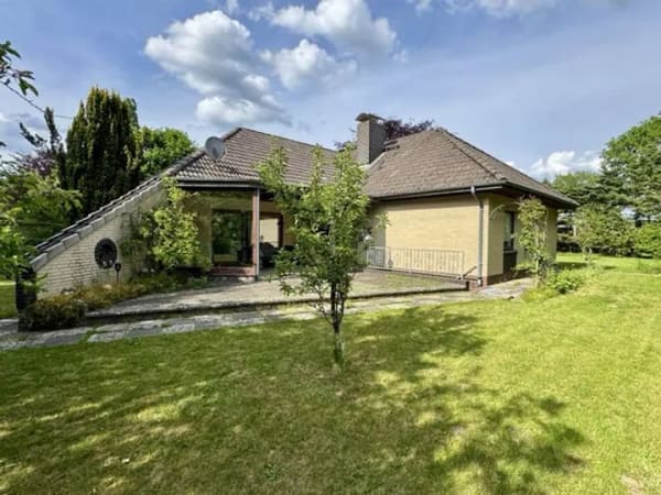 Immobilie in Schalkholz - Gepflegter Bungalow mit Terrasse, Garten und Garage in Schalkholz zu verkaufen - Bild 2