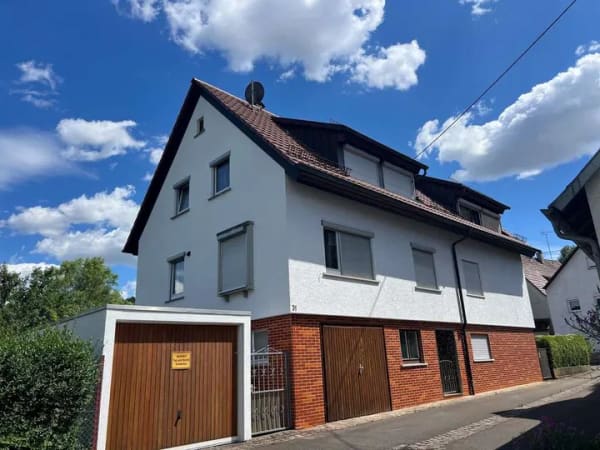 Immobilie in Aichtal - Zweifamilienhaus mit Potenzial – solide Substanz trifft vielfältige Möglichkeiten - Bild 0