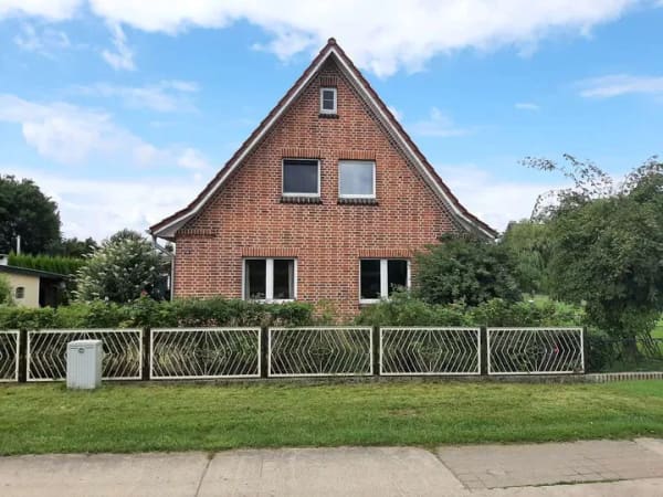 Immobilie in Techentin - Ländlich wohnen – Einfamilienhaus mit großem Grundstück und Nebengebäuden - Bild 1