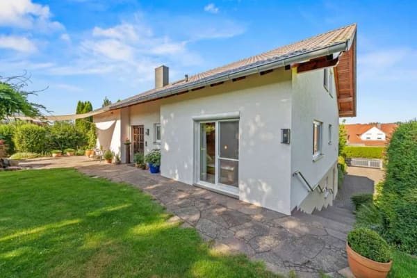 Immobilie in Aulendorf - Großzügiges Einfamilienhaus mit malerischem Garten - Bild 0