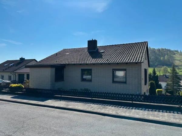 Immobilie in Moringen - Panoramablick Einfamilienhaus 250m², 750m² Grund, provisionsfrei - Bild 0