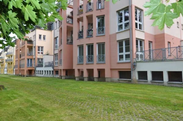 Immobilie in Auerbach/Vogtland - Top Gelegenheit * Helle freundl. 1 Zi.-Terrassenwohnung mit TG-Stellplatz - Bild 2