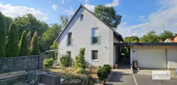 Immobilie in Gaukönigshofen - Einfamilienhaus Baujahr 2018 – modern ausgestattet, mit Pool und großem Grundstück - Bild 0