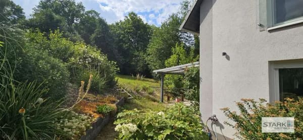 Immobilie in Gaukönigshofen - Einfamilienhaus Baujahr 2018 – modern ausgestattet, mit Pool und großem Grundstück - Bild 1