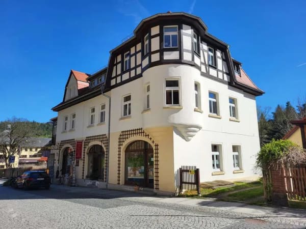 Immobilie in Oybin - Einzigartiges Wohn-& Geschäftshaus im Zittauer Gebirge, im Kurort Oybin in Top-Lage  - Bild 0