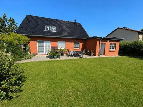 Immobilie in Carpin - Gepflegtes Einfamilienhaus in naturnaher Lage unweit traumhafter Badeseen in Carpin - Bild 0