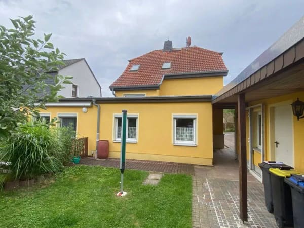 Immobilie in Weida - Gepflegtes Einfamilienhaus mit Einliegerwohnung in bester Wohnlage Weidas - Bild 3