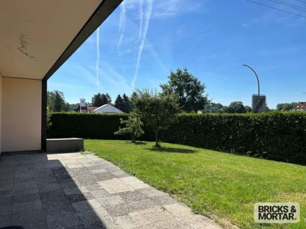 Immobilie in Dasing - Ein-/Zweifamilienhaus mit großem Garten, Balkon, Terrasse und zwei Garagen in Dasing - Bild 3
