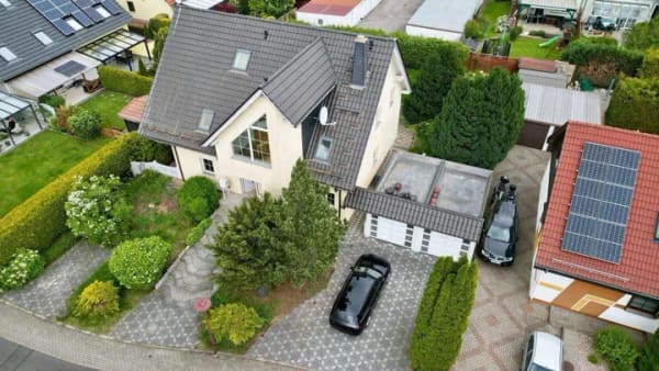 Immobilie in Sömmerda - Drei Wohneinheiten. Ein Ort voller Möglichkeiten. - Bild 0