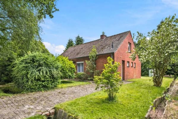Immobilie in Südbrookmerland - Gemütliches Einfamilienhaus mit Garten in ruhiger Wohnlage - Bild 1