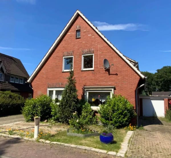 Immobilie in Stadtlohn - Charmantes Wohnhaus auf großzügigem Eigentumsgrundstück - Bild 1