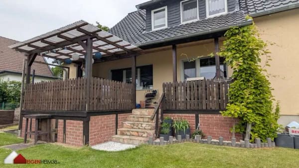 Immobilie in Vechelde - Einfamilienhaus in beliebter Lage von Vechelde-Wahle – mit Pool, Sauna & PV-Anlage - Bild 0
