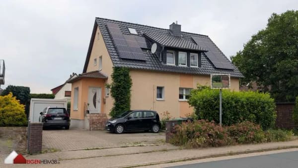 Immobilie in Vechelde - Einfamilienhaus in beliebter Lage von Vechelde-Wahle – mit Pool, Sauna & PV-Anlage - Bild 1