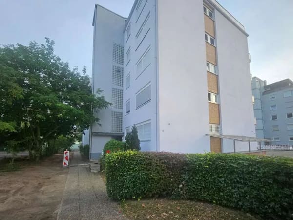 Immobilie in Oberhausen-Rheinhausen - Gepflegte 3-Zimmer-Wohnung mit Balkon in ruhiger Ortsrandlage - Bild 1