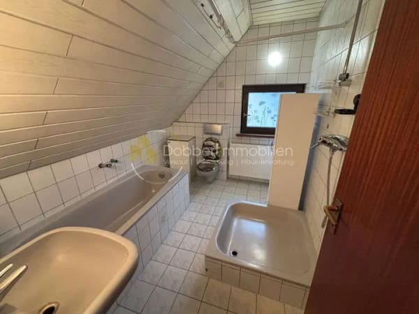 Immobilie in Heiningen - Vermietete 2-Zimmer-Dachgeschosswohnung mit großer Garage in Heiningen - Bild 4