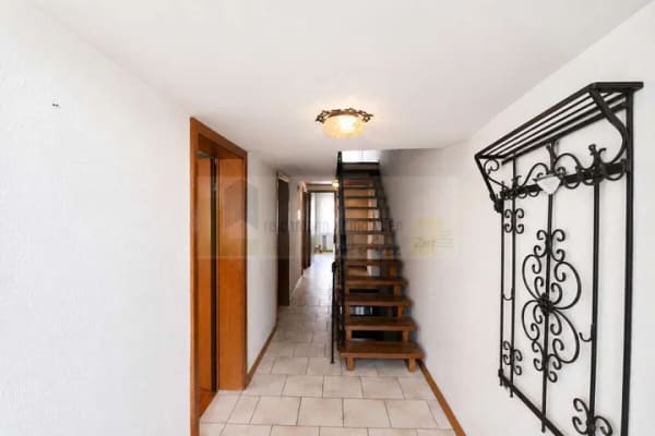 Immobilie in Hüfingen - Historisches Stadthaus in Hüfingen: gepflegtes Reiheneckhaus in zentraler Lage mit Balkon, Garten, K - Bild 2