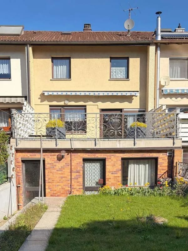 Immobilie in Albbruck - Reihenhaus mit Garten, Terrasse und viel Potenzial in ruhiger Lage von Albbruck - Bild 0