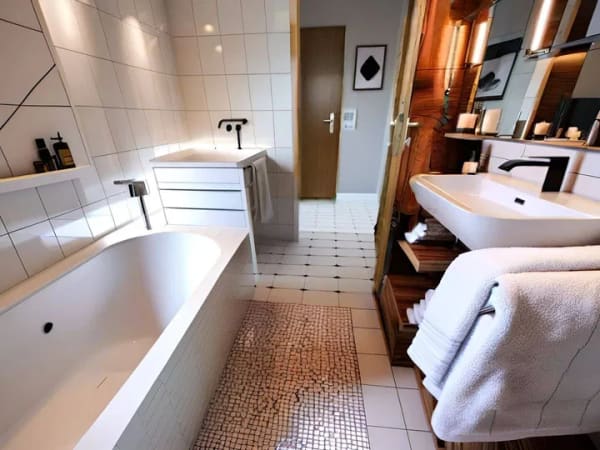 Immobilie in Dingolfing - Kapitalanlage mit Perspektive - 2-Zimmer-Wohnung mit Balkon, Einbauküche und Stellplatz - Bild 4