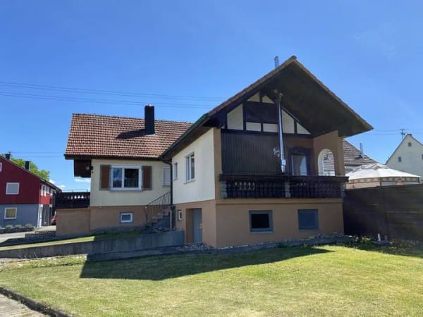 Immobilie in Neuhausen ob Eck - Doppelhaushälfte mit Ausbaureserve in 78579 Neuhausen ob Eck - Bild 4